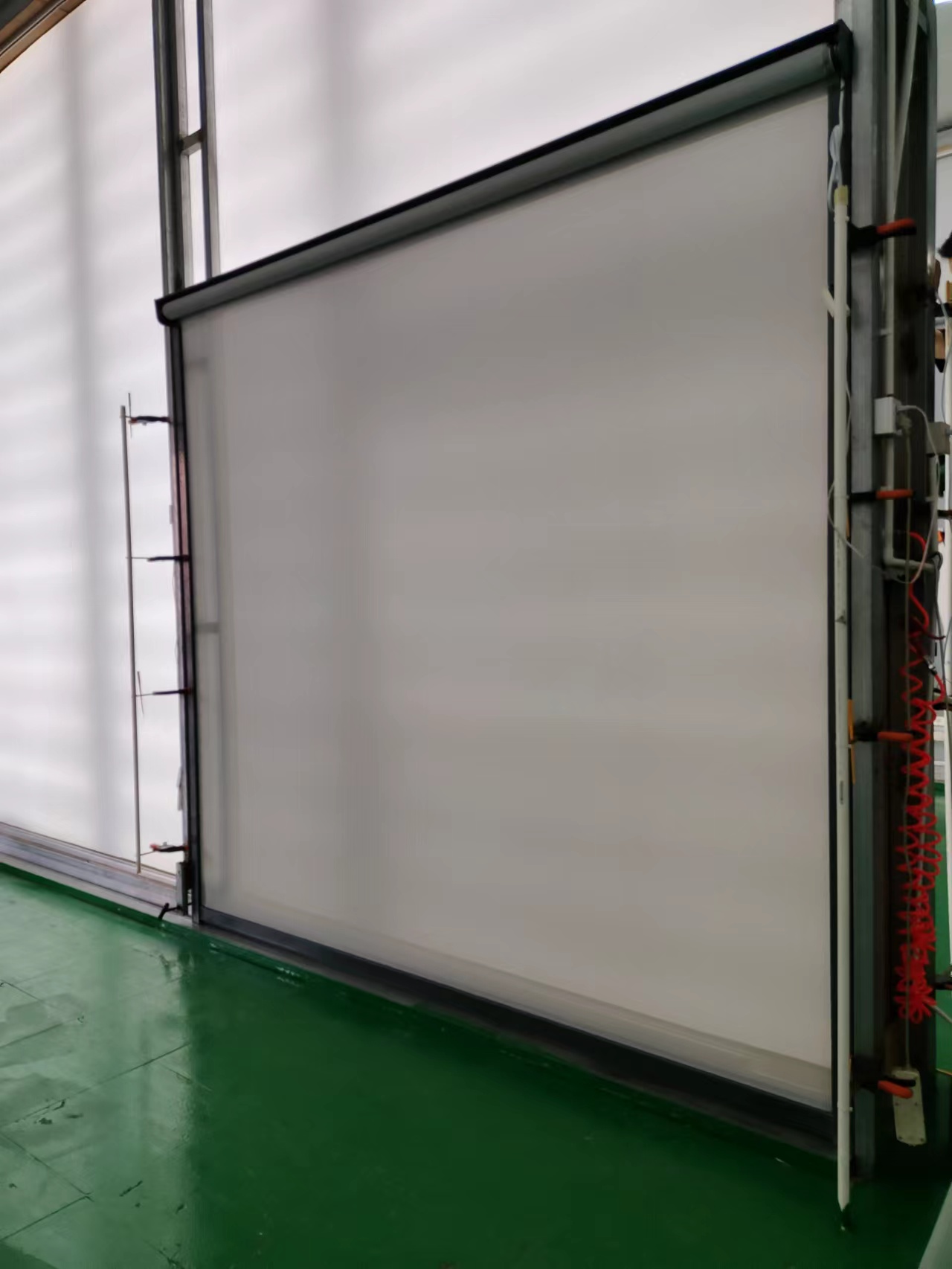 ม่านม้วนอัจฉริยะกันน้ำสำหรับภา - Outdoor Power Roller Shades บทวิจารณ์และราคา